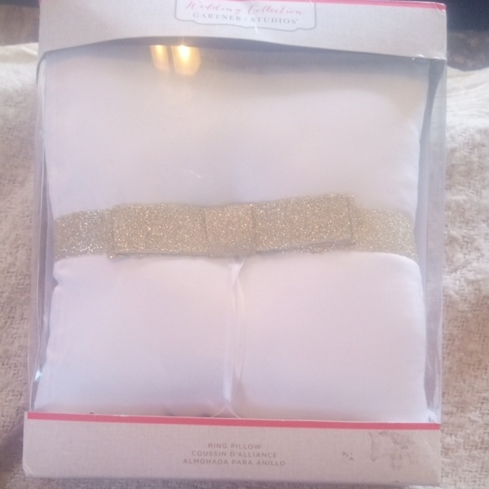Elegant White and Gold Ring Pillow